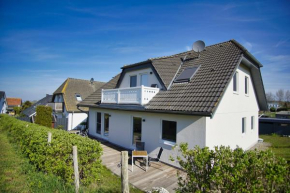 Ferienwohnung mit Terrasse in ruhiger Lage - Haus Südperd FeWo Dünenrose in Thiessow